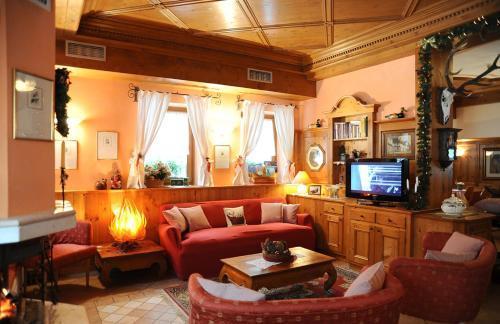 Garni Il Cirmolo Hotel 3*
